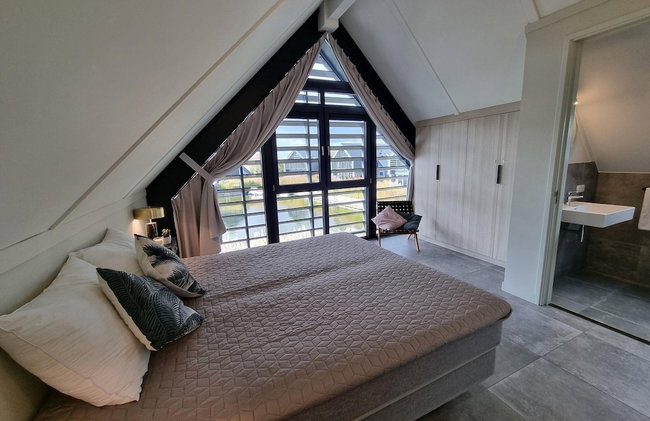 Luxurious Detached Water Villa With Jetty - Foto 36