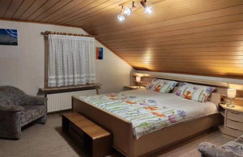 Zuhause bei uns in der zweiten Etage - Foto 1