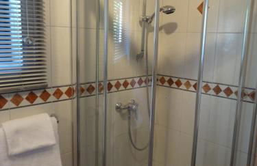 Stadt und Wald - Photo 9