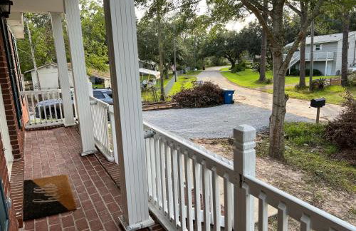 Waterfront Newly Renovated and Decorated 3brs home - Foto 26