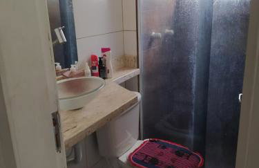 Apartamento no 1º andar perto de belas praias, novo shopping - Foto 2