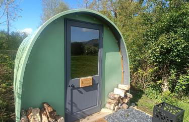 MotoCamp Wales -Camping Pods - Foto 1