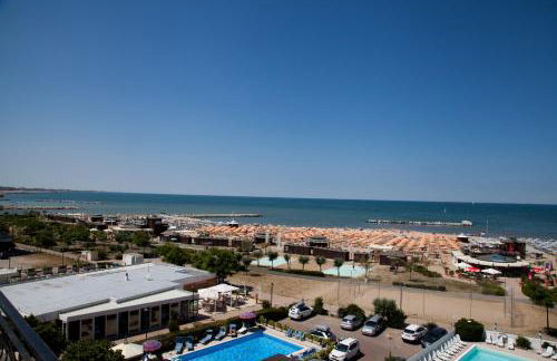 Residence Record - Photo 25