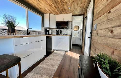 Stunning Tiny House with Picnic Space, Barbecue and Fire Pit in Meadview, Arizona - Foto 55