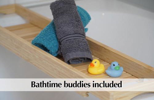 Calm City Escape - 75m2 Central Berlin Altbau-Apartment, 2BR, Smart-TV, Garden - Foto 21