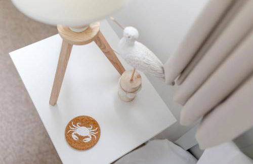 Charming Beachside Town House - Photo 23