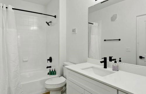 CozySuites Glendale by the stadium with pool 10 - Foto 22