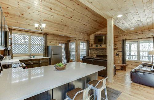 Fantastic Family Cabin w Firepit - Foto 18