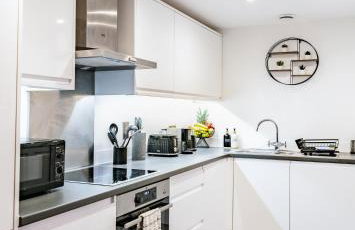 Spacious 1-Bed Apartment in Greenwich By LS2G Stays - Photo 4