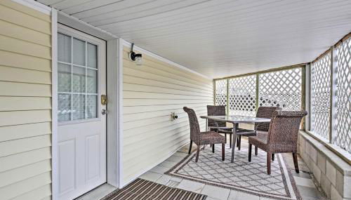 Old Orchard Beach Home with Patio Walk to Beach - Foto 3