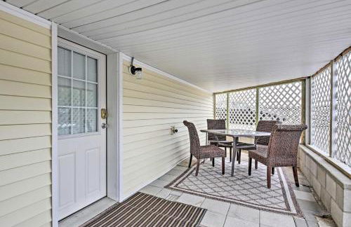 Old Orchard Beach Home with Patio Walk to Beach - Foto 3