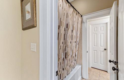 Train Depot - 2 Bed, 1 & Half Bath, Heart of Downtown, Washer & Dryer - Foto 11