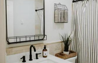 Cabin and Casita Near Rosyln and Suncadia Hot Tub, Game Room, Firepit, Sleeps 11 - Photo 8