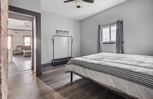 Quiet 3BR Vacation Spot-Minutes to Niagara Falls USA - Foto 11