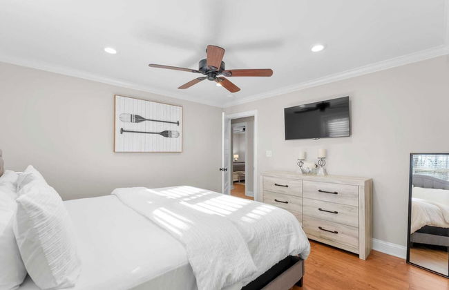 Waking Up Norman Lakefront Getaway, Fire Pit & Lake Views - Foto 26