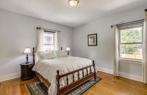 Modern Group Getaway with Private Yard in Cincinnati - Foto 13