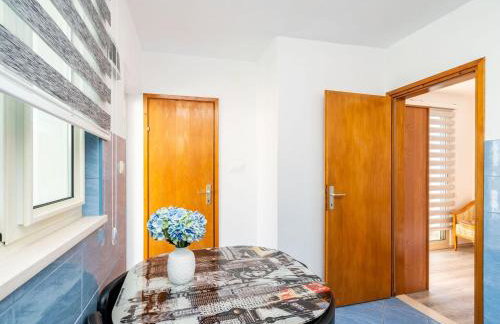 Apartment & Rooms Alan - One Bedroom Apartment with Balcony and Sea View - Foto 4