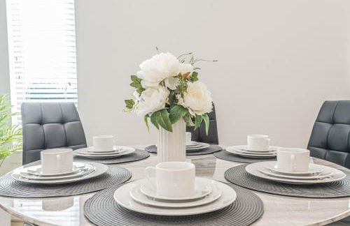 Luxury Charming 3BR 3Bath Free Wi-FI 8 Guests, Gated Home, Houston Downtown - Photo 37