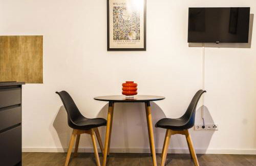 Boardinghaus Grünefeld -W2 - Schöne Serviced Apartments - Küche - Smart TV - P - Premiummatratzen - Rainshower by Wooon - Foto 8