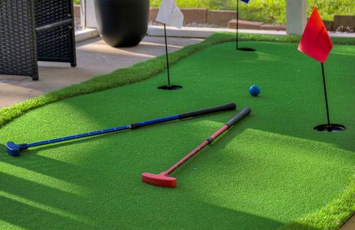 5min drive to AN Golf Club l Pet-Friendly l Big Backyard, BBQ & Fun Activities - Foto 45