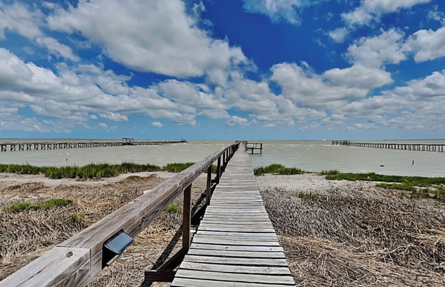 Papa's Place by Miss Kitty’s - Photo 19