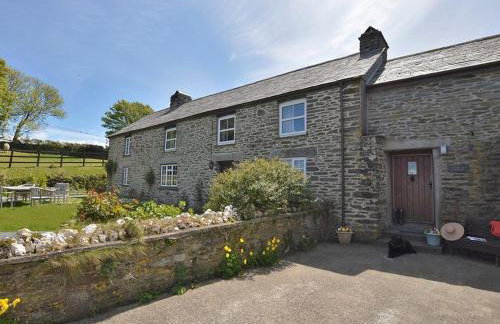 Fentrigan Manor Farm & Holiday Cottages - Foto 3