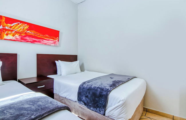 BM Gardens Apartment Hotel - Photo 11