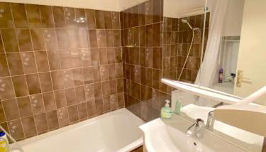 Nid douillet en duplex au centre station du Sauze - Foto 4, Shower