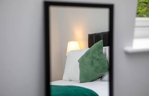 Modern Apartment Free Parking Double Bed Suite 5 - Foto 8