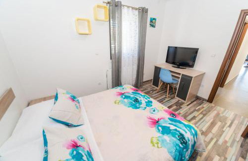 Villa Maslina with private pool on quiet location - by TA Leut Agency - Foto 15