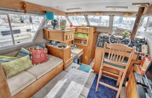 Luxury 2BR Yacht • Marina Views • WiFi - Foto 3