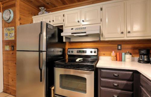 Respite at Big Canoe - Wood-burning fireplace bright interiors Wifi - Foto 15