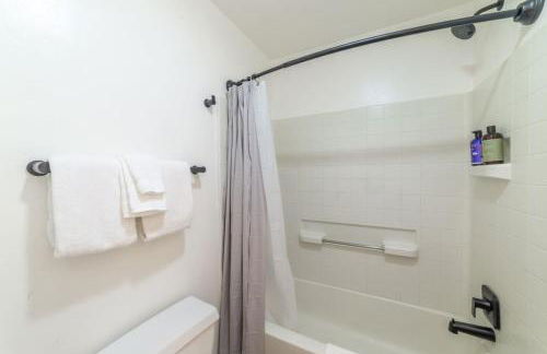 Ski In Canyon Lodge Modern 1 bdrm Pacman and Garage - Foto 22