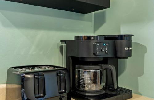 Cute Whitefish Cabin with Hot tub - Foto 12