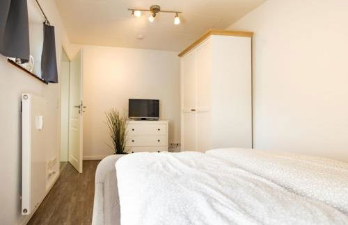 Old Merchant on the Baltic Sea Beach - Photo 19