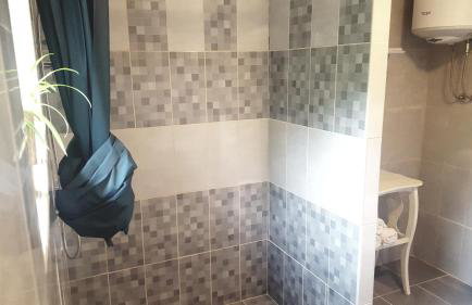 Tvrdic Honey - Photo 11