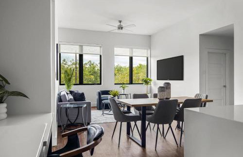 Upstay New Renos Spacious Apartment near SoCo - Foto 9