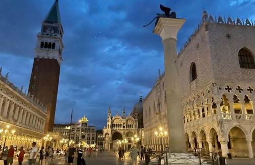 Vittoria Serene Home - Heart of Venice - Foto 17