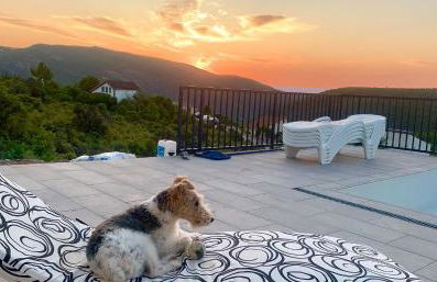 Chalet a estrenar, espectaculares vistas a la montaña - Foto 28