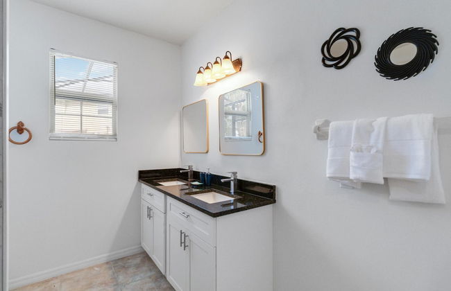 5/3 Pool Home Located in Sunset Ridge Community! - Foto 14