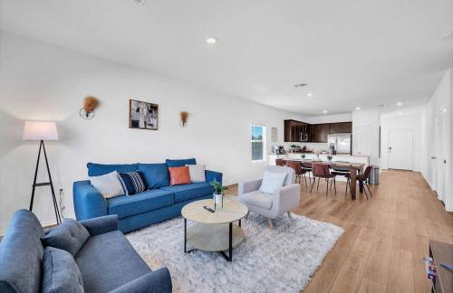 Austin Hideaway - King Bed, Game Room, FREE Coffee - Foto 1