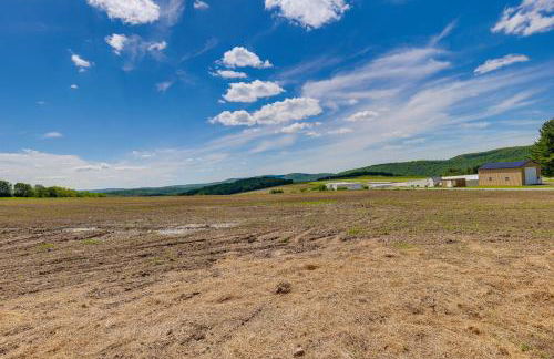 Wellsboro Farmhouse with Grill and Fire Pit! - Foto 29