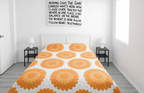 Spacious 2BR Townhouse - 3 Queens - Sleeps 8 - Foto 33