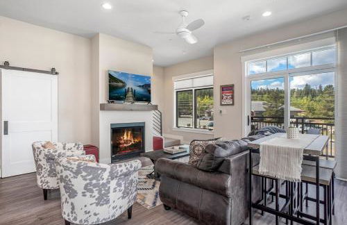 Cozy Downtown Condo with Jacuzzi 5 Min to Resort - Foto 15