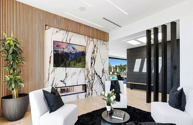 Monarch Modern - Photo 2