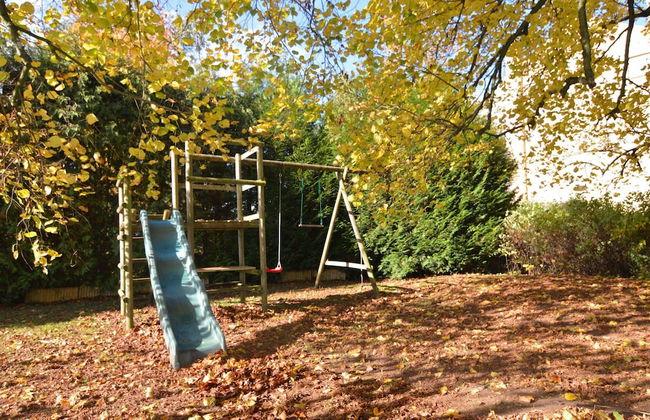 Spacious Holiday Home With Private Garden - Foto 32