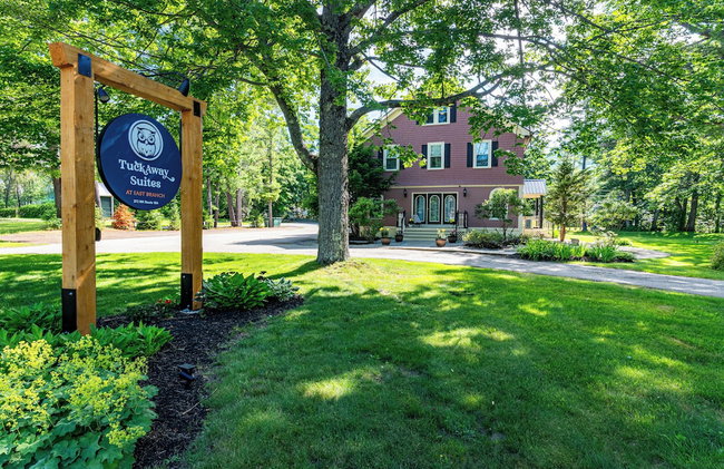 TuckAway Suites at East Branch - Foto 117