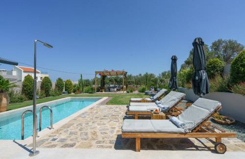 Modern Family Villa Leba with Private Pool & BBQ - Foto 13