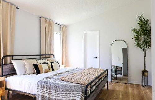 Heated pool house with mini golf 10 min to Disney - Foto 16