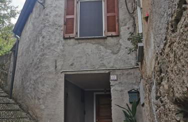 Bellano Cottage - With Private Garden and Garage - Foto 38